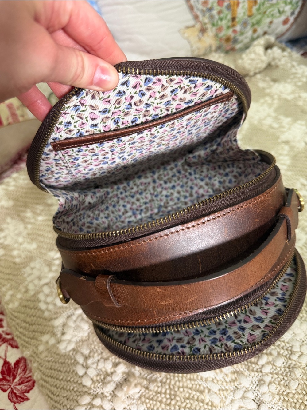 Round Tooled Leather Sunflower Trunk Bag - Brown & Yellow - Picture 2 of 6